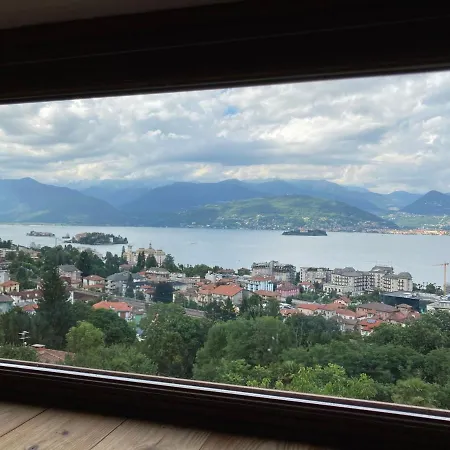 La Casa Gialla Apartment Stresa