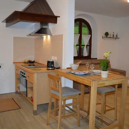 Apartment La Casa Gialla Stresa