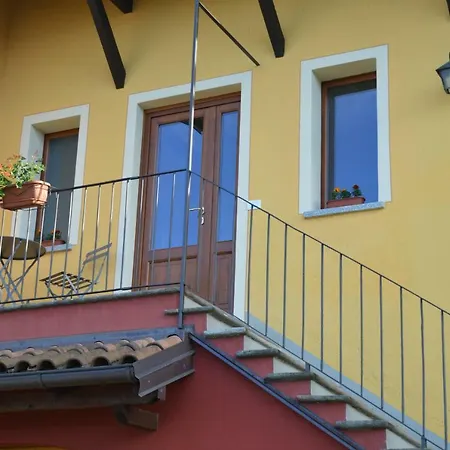 La Casa Gialla * Stresa